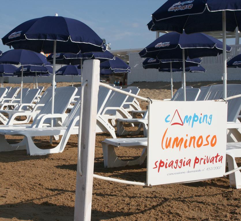 Отель Camping Luminoso Пунта-Браччетто Экстерьер фото